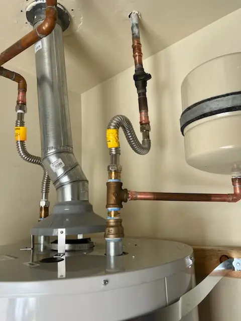 Water heater installation and plumbing repair in Kleinman Park